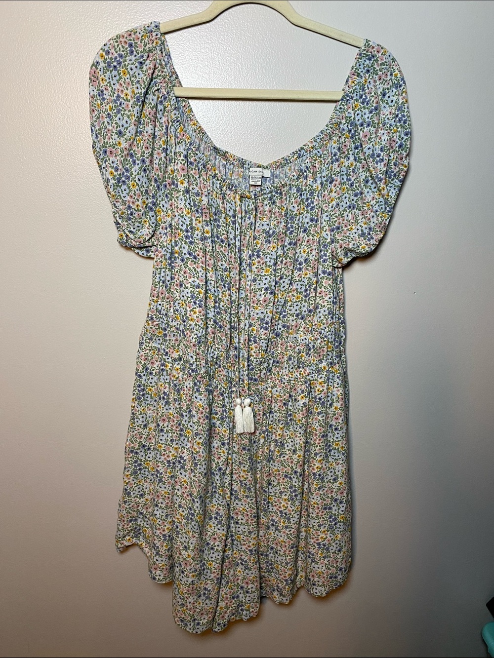 American Eagle Outfitters White Floral Puff Sleeve Smock Romper XL